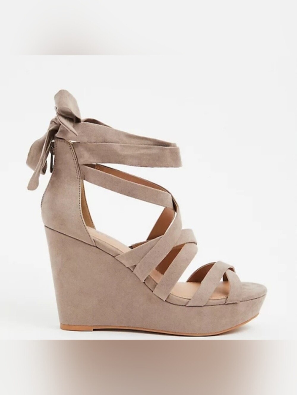 NWOT Torrid Taupe Strappy Wedges